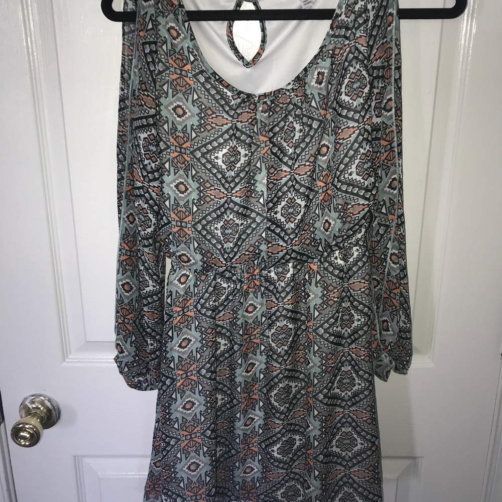 Geometric Cold Shoulder Dress - Medium